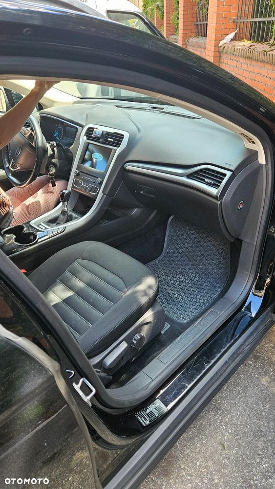 Ford Mondeo 2.0 TDCi Ambiente - 6