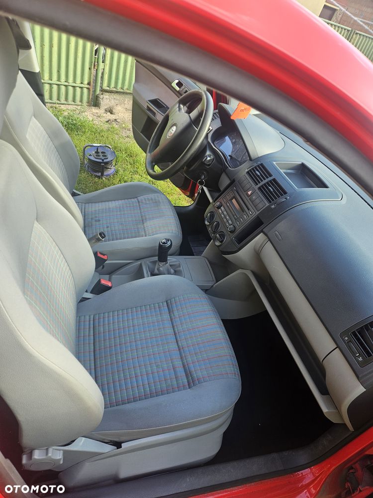 Volkswagen Polo - 10