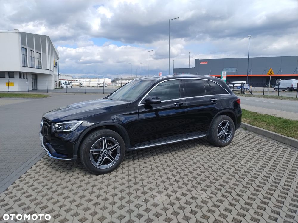 Mercedes-Benz GLC 300 4Matic 9G-TRONIC AMG Line - 1