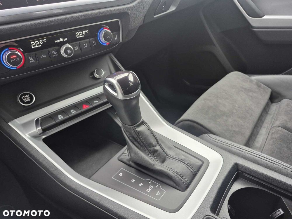 Audi Q3 35 TFSI mHEV S-Line S tronic - 24