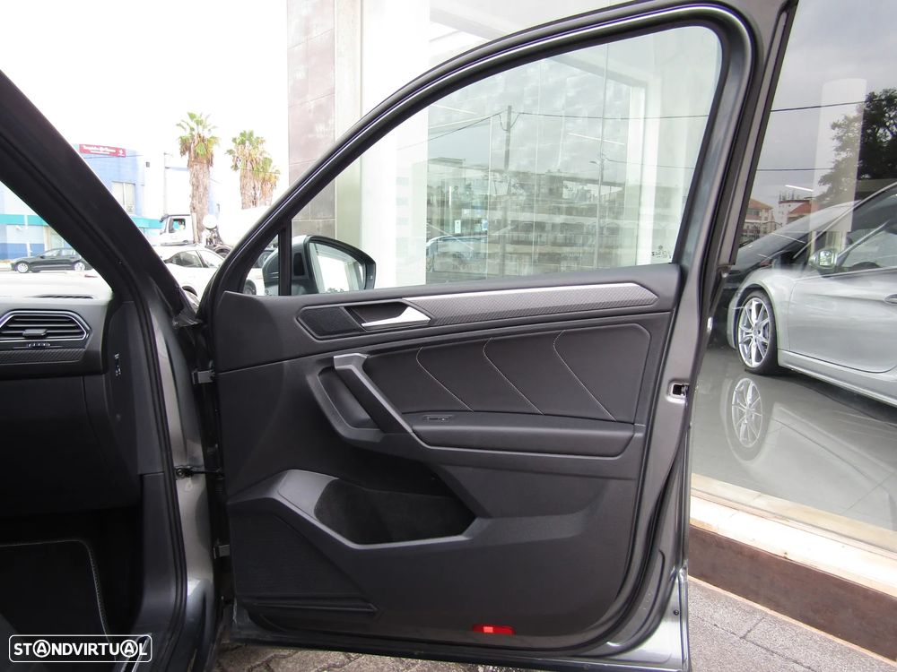 Volkswagen Tiguan Allspace 2.0 TDI R-Line DSG — fotografia 19