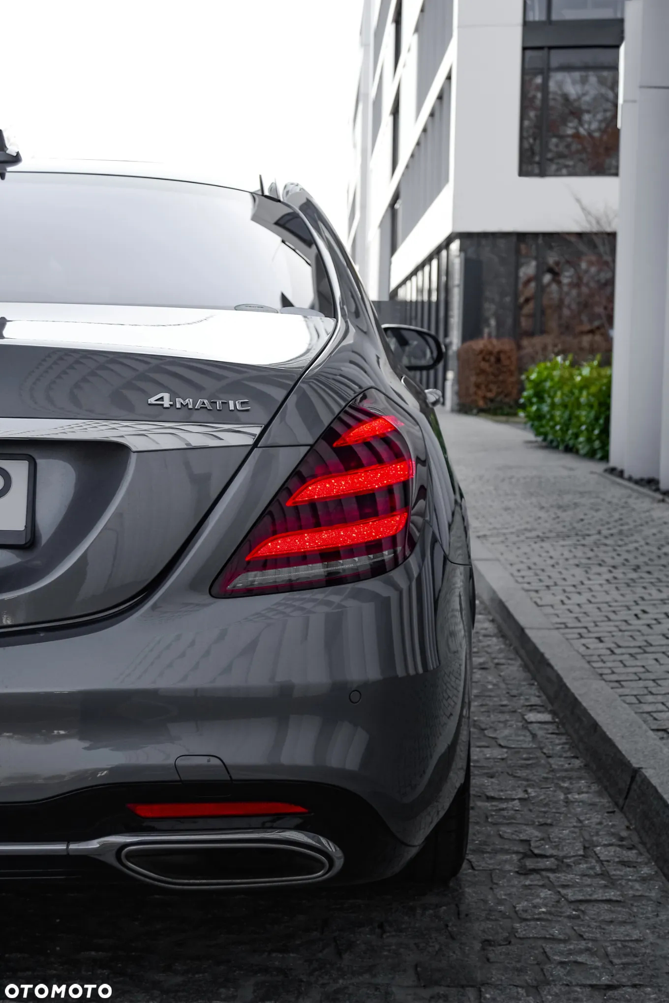 Mercedes-Benz Klasa S 560 4-Matic L 9G-TRONIC - 12