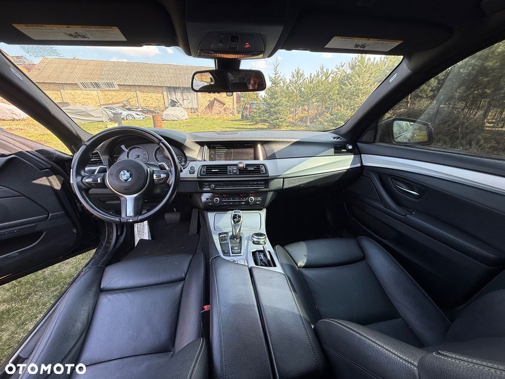 BMW Seria 5 550i Sport-Aut - 10