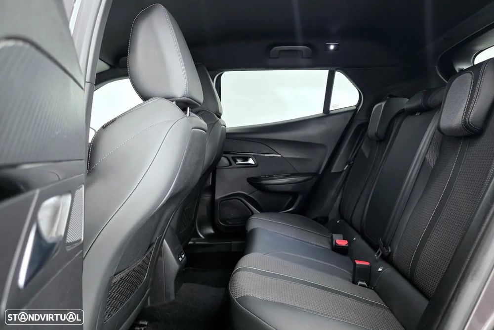 Peugeot 2008 1.5 BlueHDi GT Line EAT8 - 11
