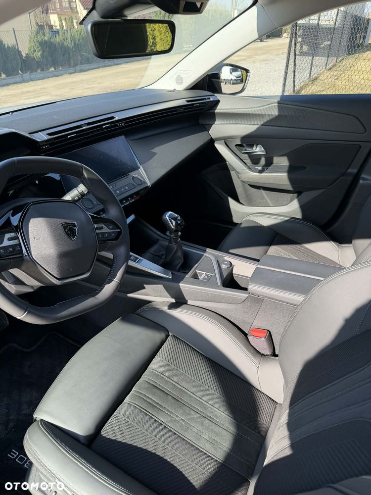 Peugeot 308 1.2 PureTech Allure S&S - 14