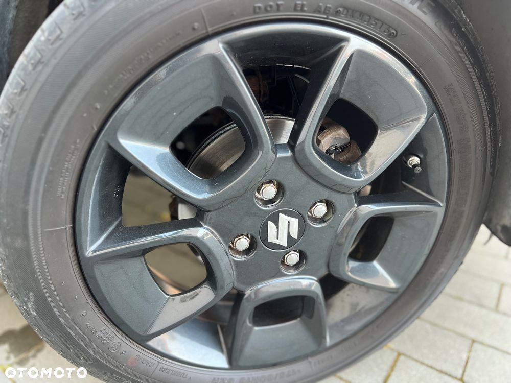 Suzuki Ignis - 17