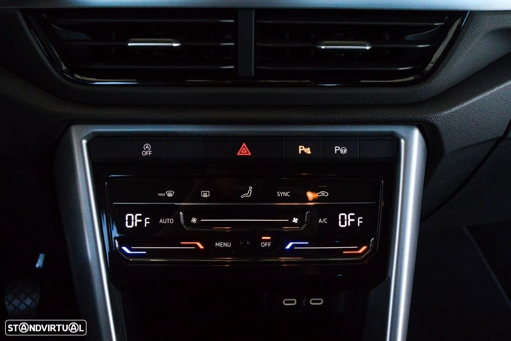 VW T-Roc 1.0 TSI Life - 40