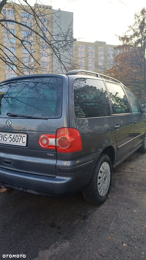 Volkswagen Sharan 1.9 TDI Comfortline - 22