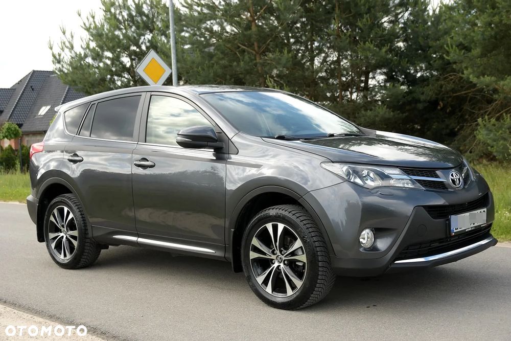 Toyota RAV4 - 8
