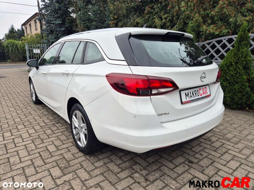 Opel Astra 1.6 CDTI Cosmo - 2