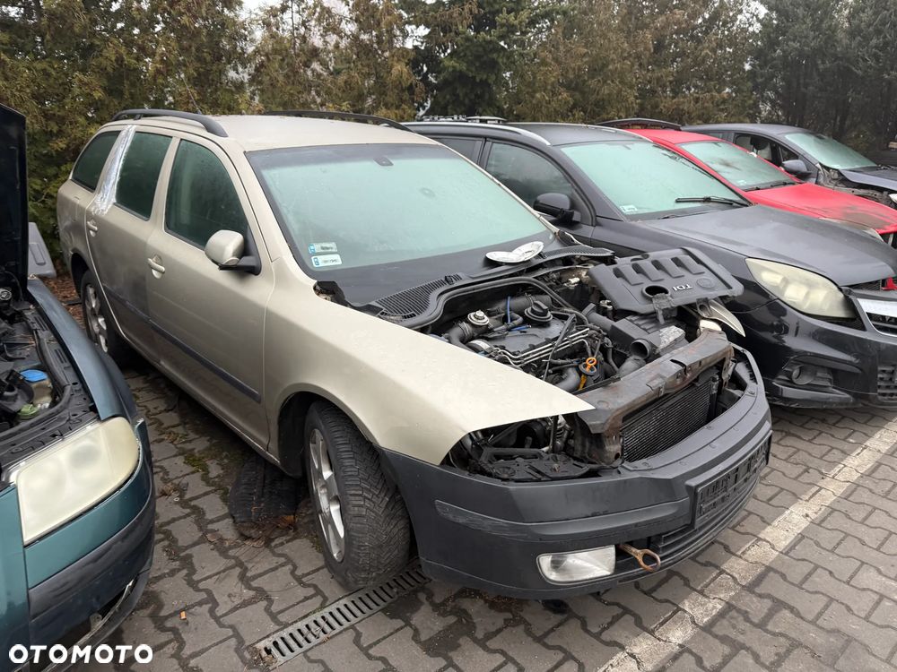 Skoda Octavia II kombi 1.9 TDI Maska Błotnik Drzwi - 1