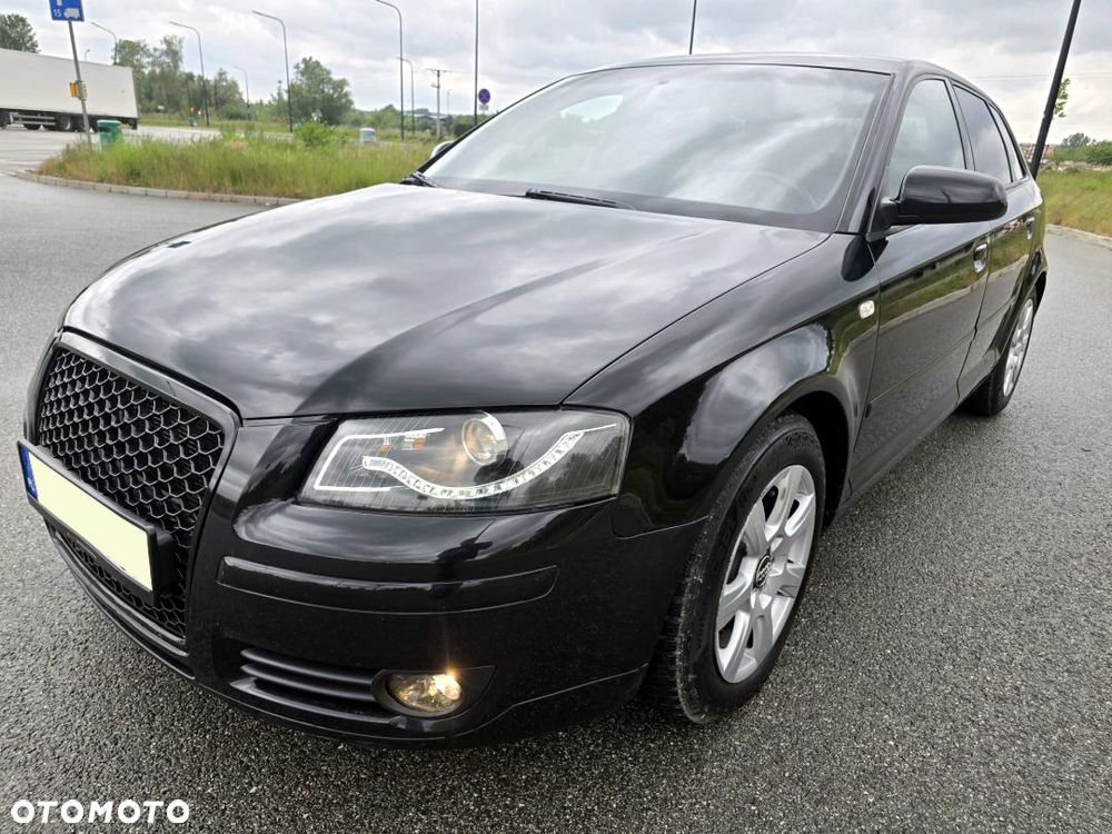 Audi A3 Sportback 2.0 TDI DPF S tronic S line Sportpaket (plus) - 5