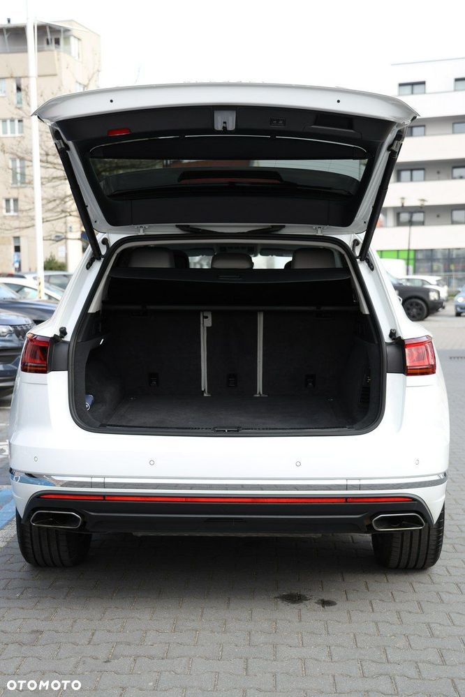 Volkswagen Touareg - 36