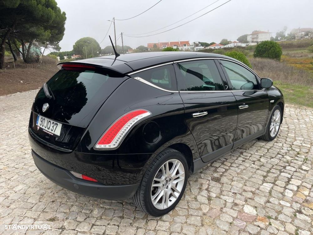 Lancia Delta 1.6 M-Jet Platino - 4
