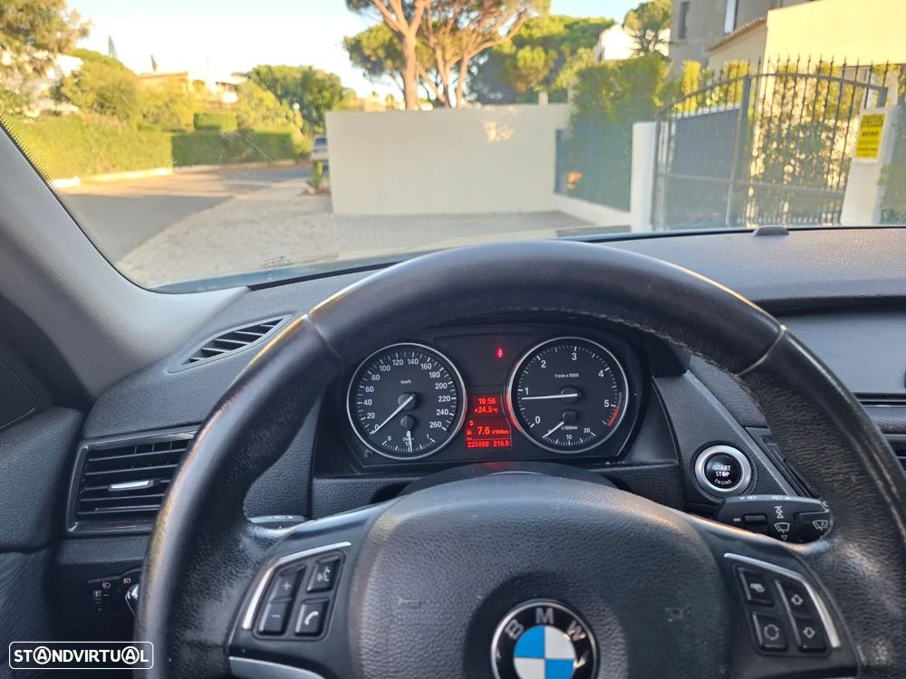 BMW X1 20 d xDrive — fotografia 11