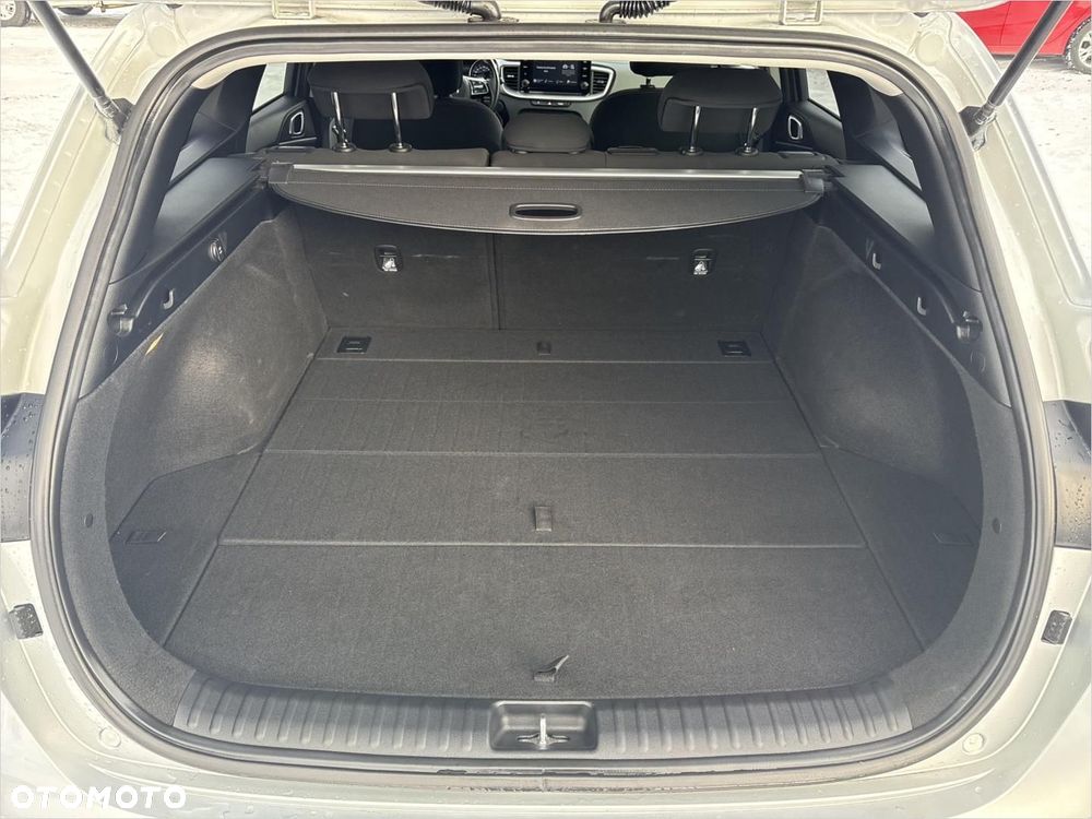 Kia Ceed 1.5 T-GDI M - 16