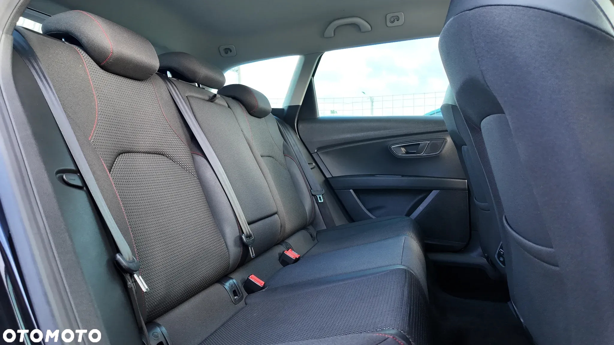 Seat Leon ST 2.0 TDI DPF DSG FR - 34