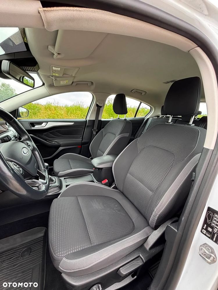 Ford Focus 1.5 TDCi SYNC Edition - 10