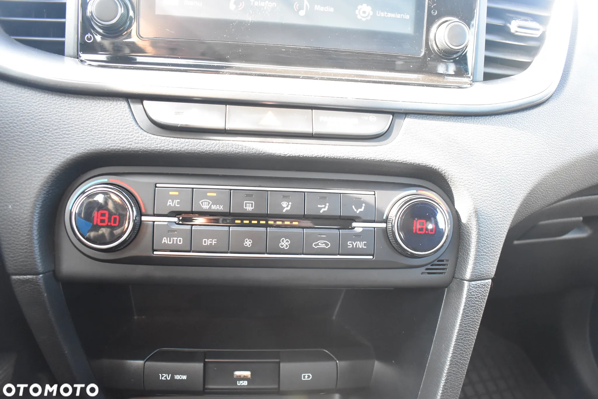 Kia Ceed 1.5 T-GDI M - 28