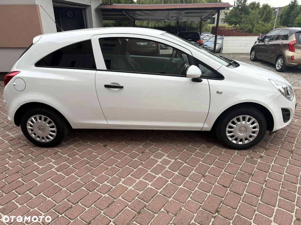 Opel Corsa 1.2 16V Essentia - 33