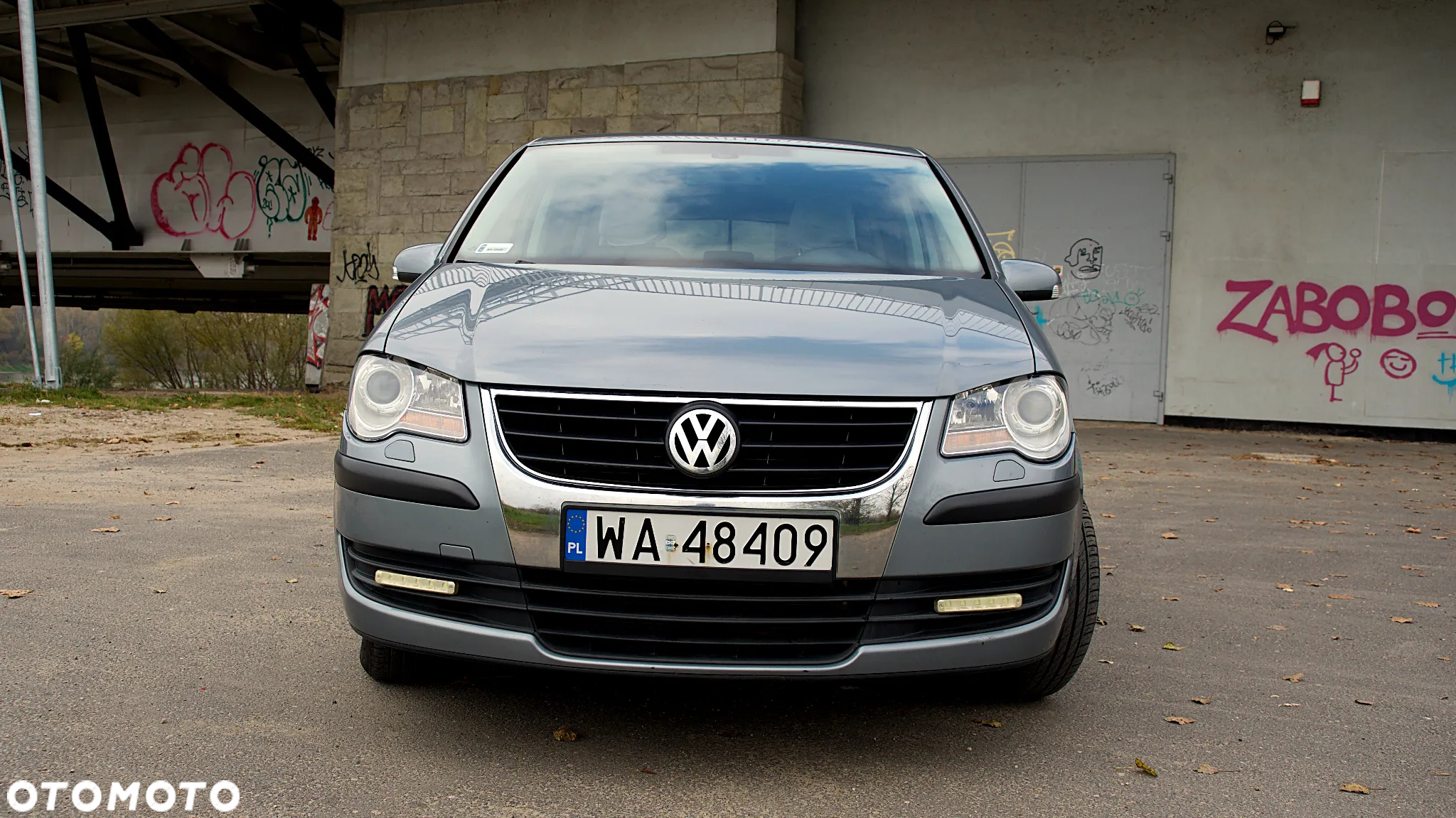 Volkswagen Touran 1.6 Conceptline - 3