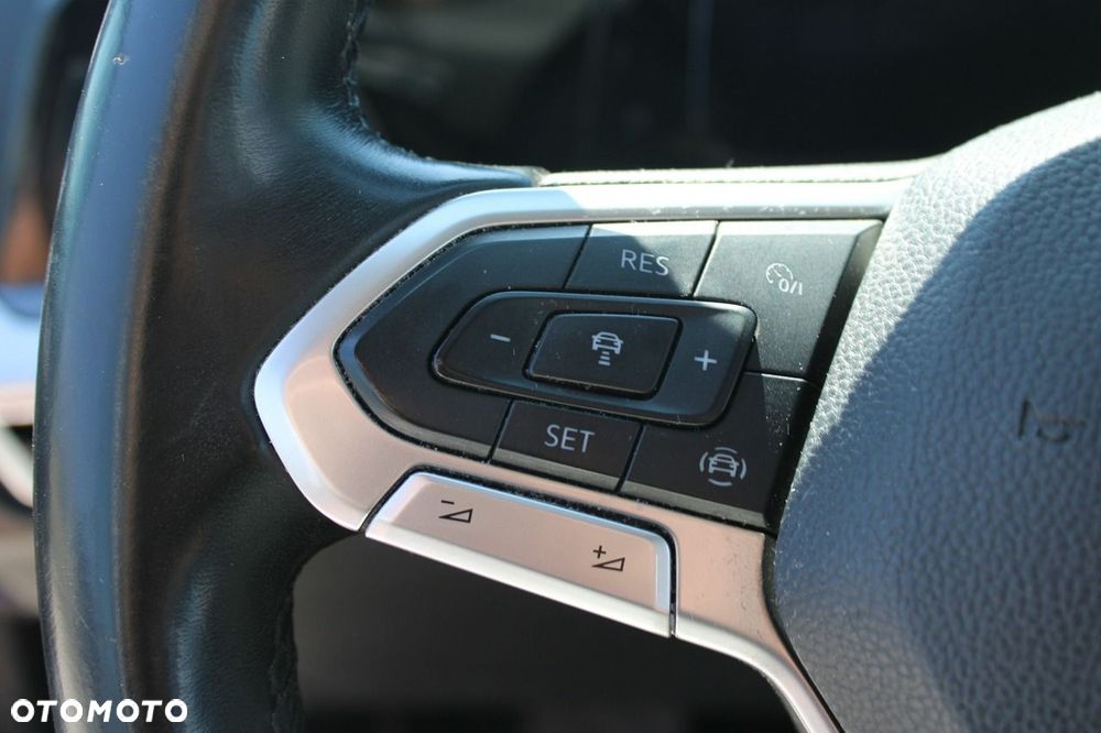Volkswagen Golf - 19