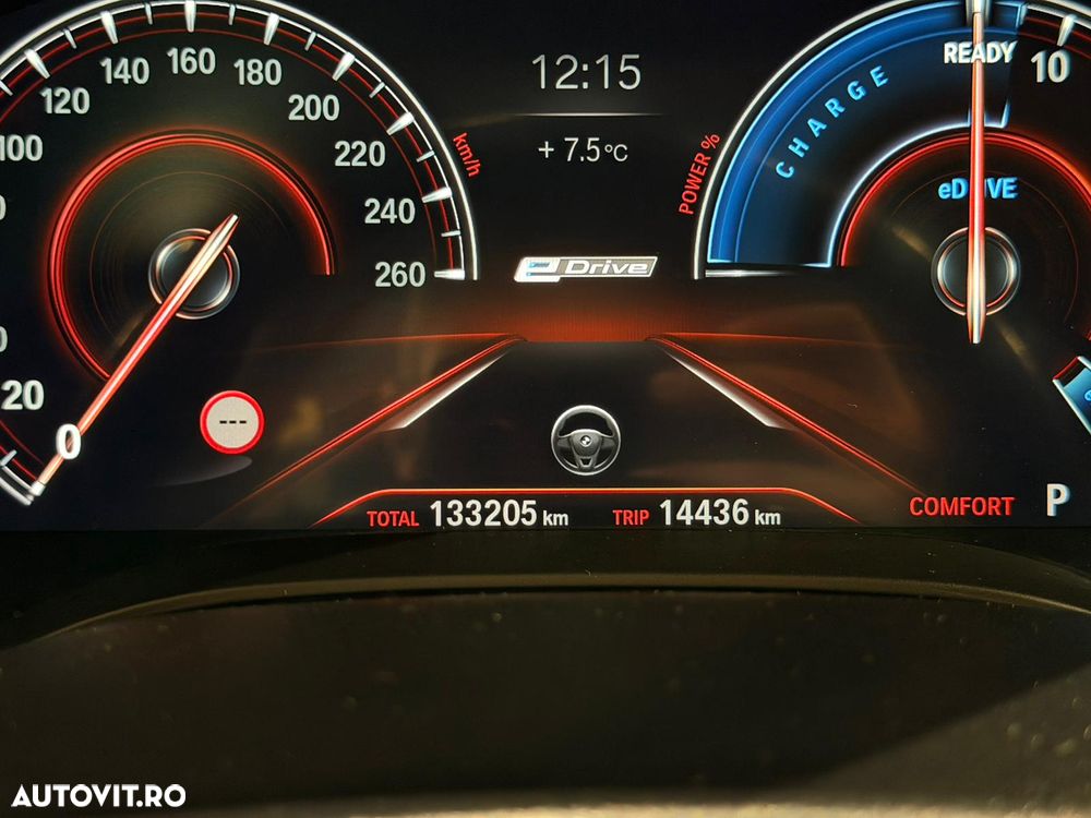 BMW Seria 5 530e Aut. Luxury Line - 28