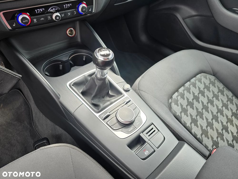Audi A3 Limousine 2.0 TDI (clean diesel) quattro Ambition - 22