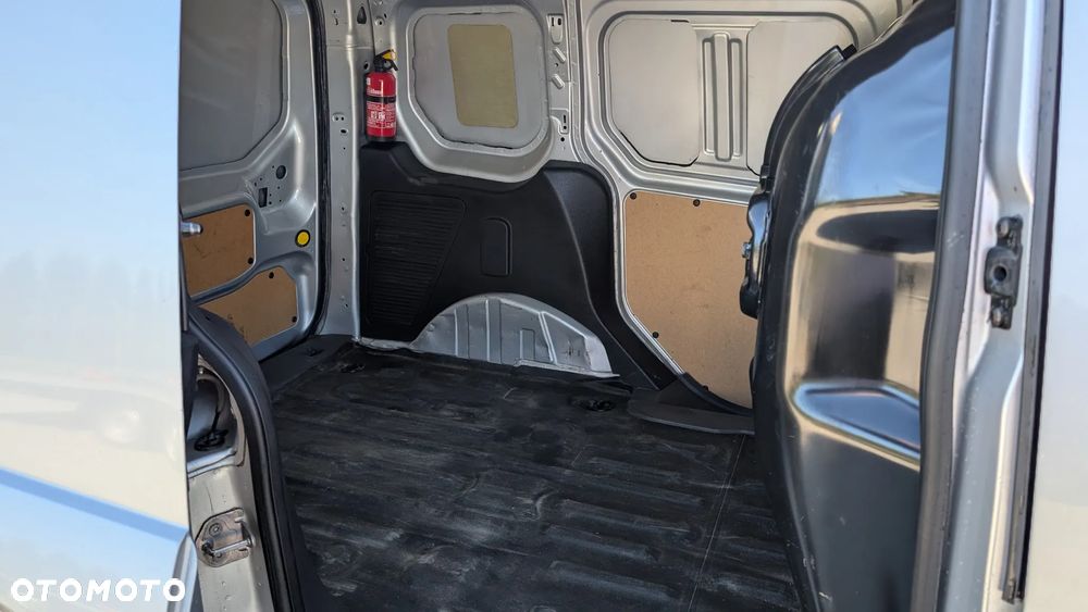 Ford TRANSIT CONNECT - 13