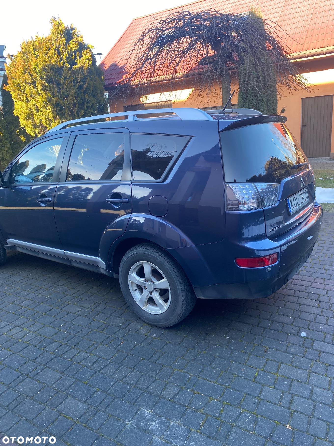 Mitsubishi Outlander 2.0 DID Intense + - 3