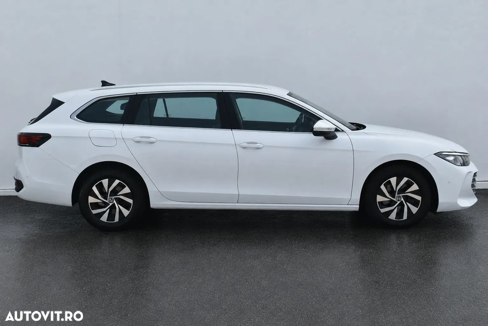 Volkswagen Passat 1.5 eTSI DSG MHEV Business - 9