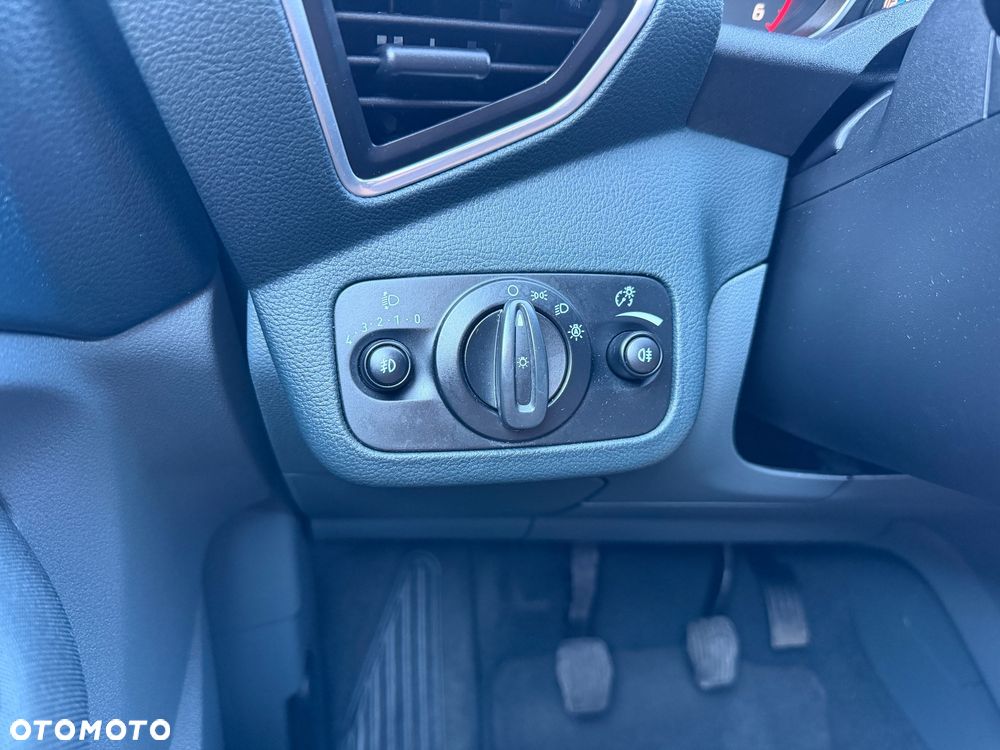 Ford Grand C-MAX - 30