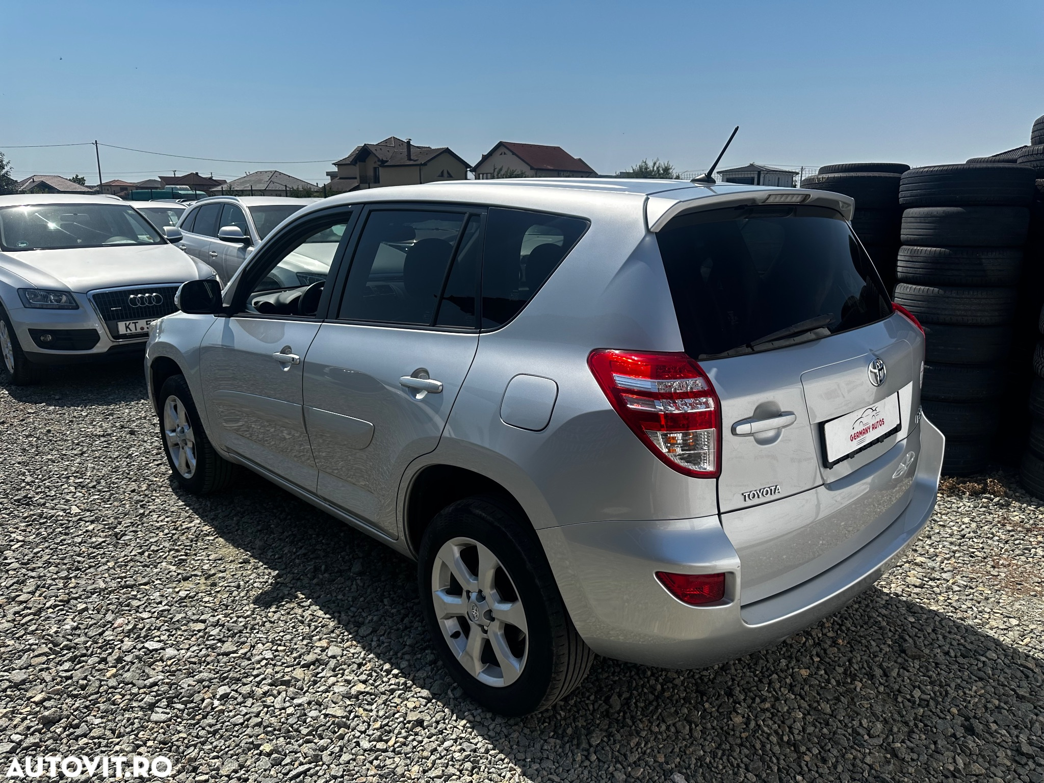 Toyota RAV4 - 4
