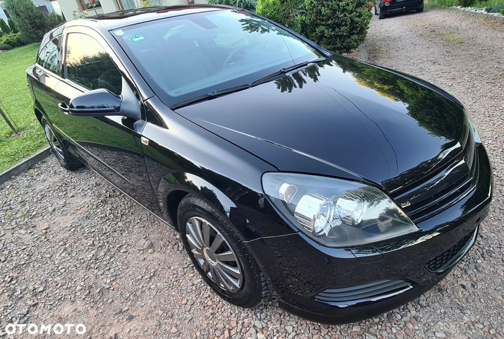 Opel Astra GTC 1.4 - 5