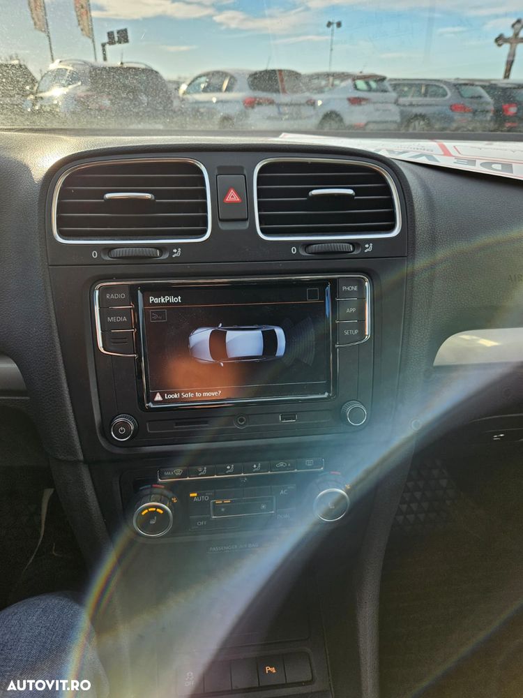 Volkswagen Golf 1.6 TDI DPF DSG Comfortline - 9