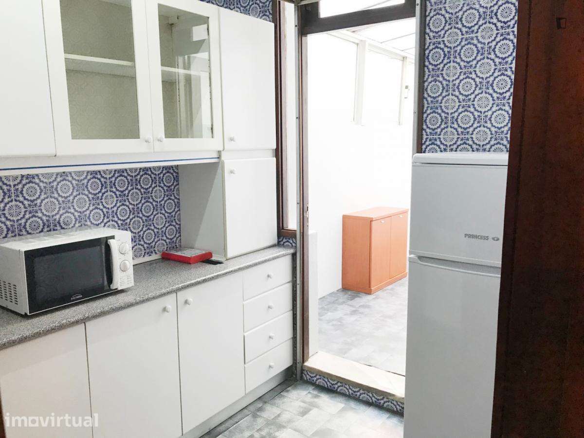 Apartamento com 4 quartos - localizado em Cedofeita Porto - Grande imagem: 5/28