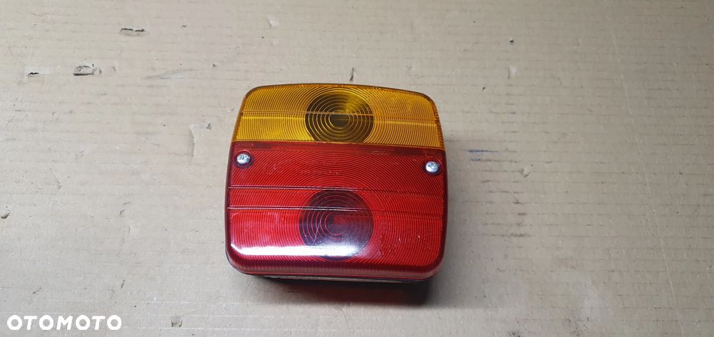 Lampa tył tylna uniwersalna do przyczepki LAS 10102L - 1
