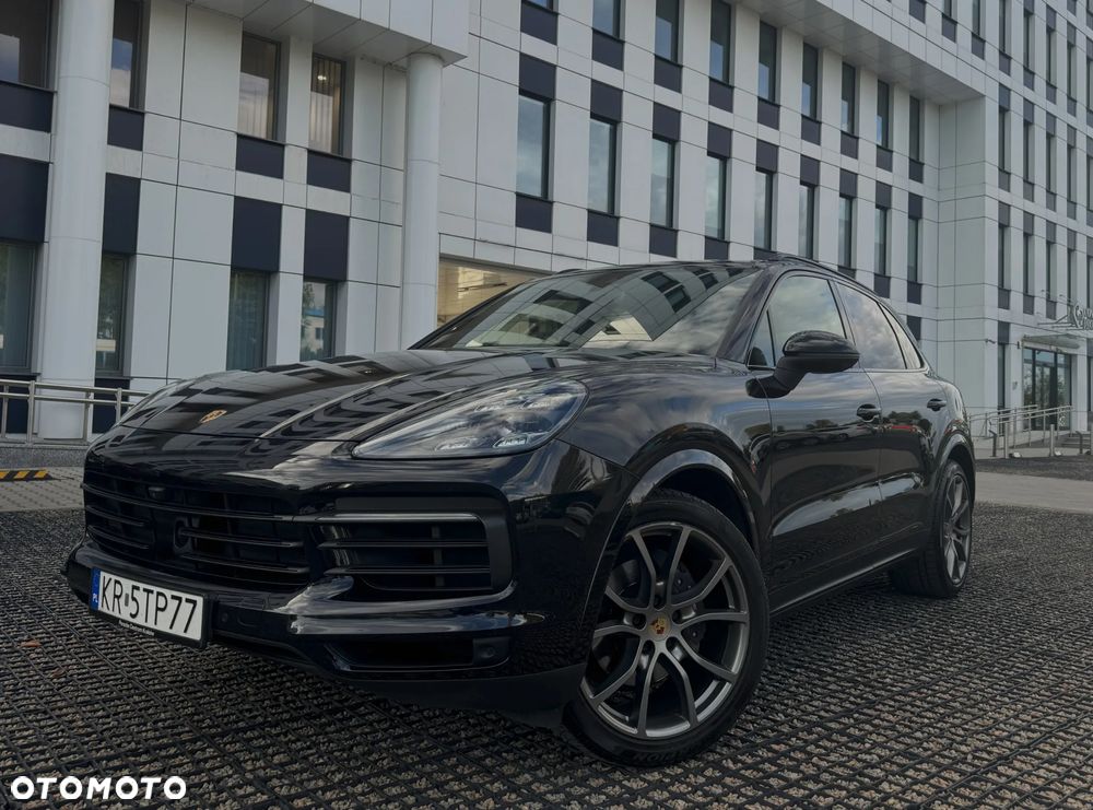 Porsche Cayenne - 1