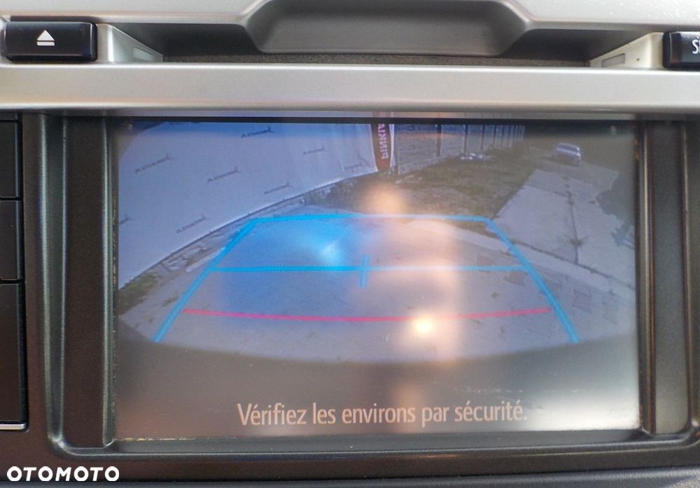 Toyota Land Cruiser LC 3.0 D-4D Sol - 25