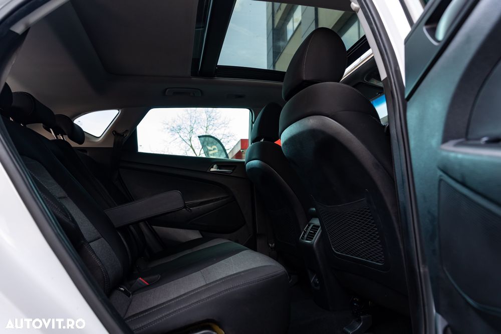 Hyundai Tucson blue 1.6 CRDi 4WD DCT Premium - 12