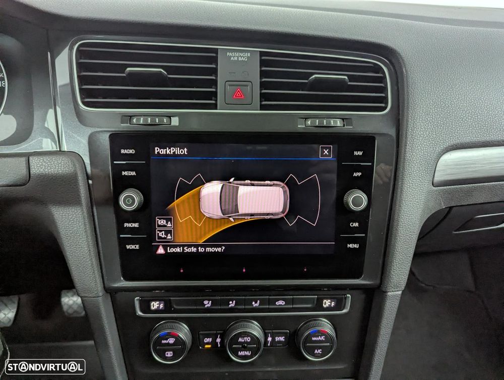 VW Golf 1.5 TSI Confortline - 22