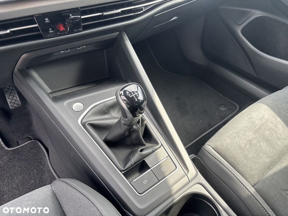 Volkswagen Golf - 16