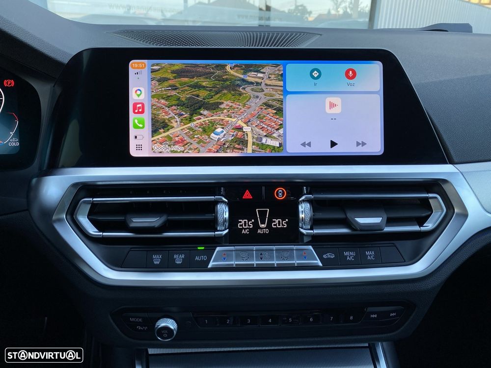 BMW 318 d Pack Desportivo M Auto - 24