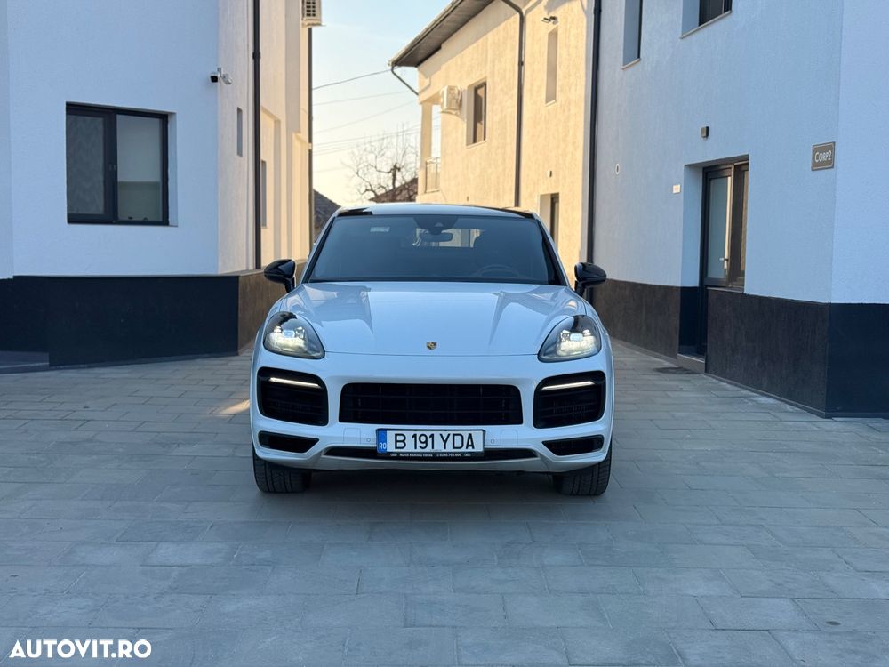 Porsche Cayenne - 2