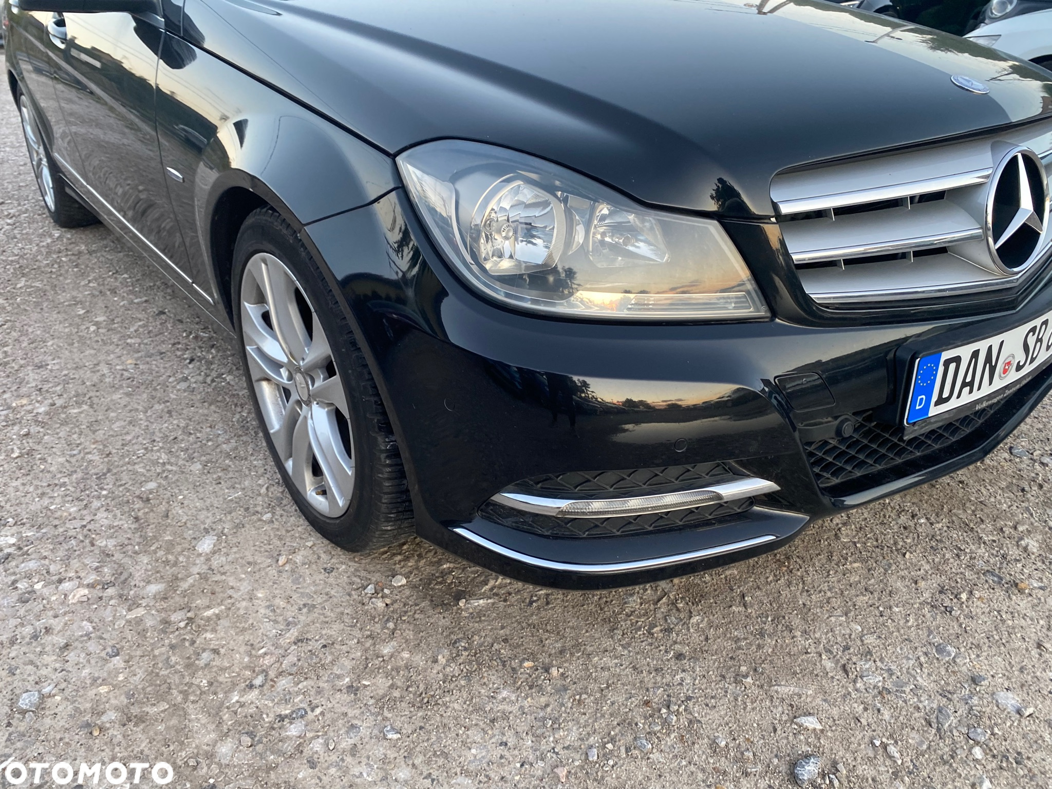 Mercedes-Benz Klasa C 180 CGI Automatik BlueEFFICIENCY Avantgarde - 10