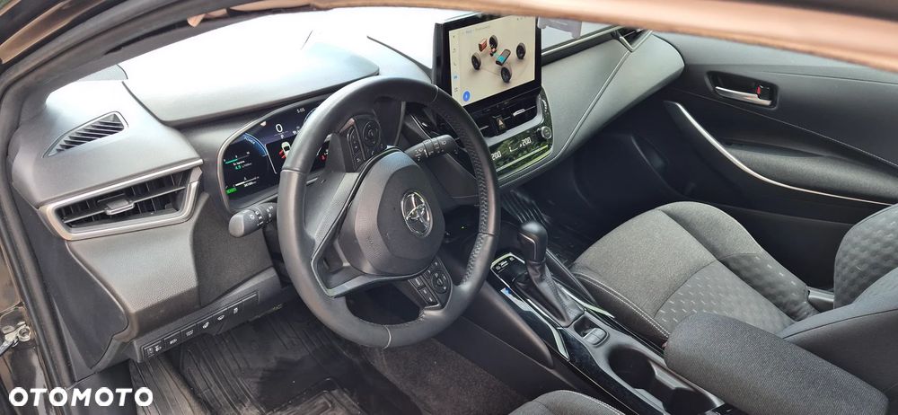 Toyota Corolla 1.8 Hybrid Comfort - 29