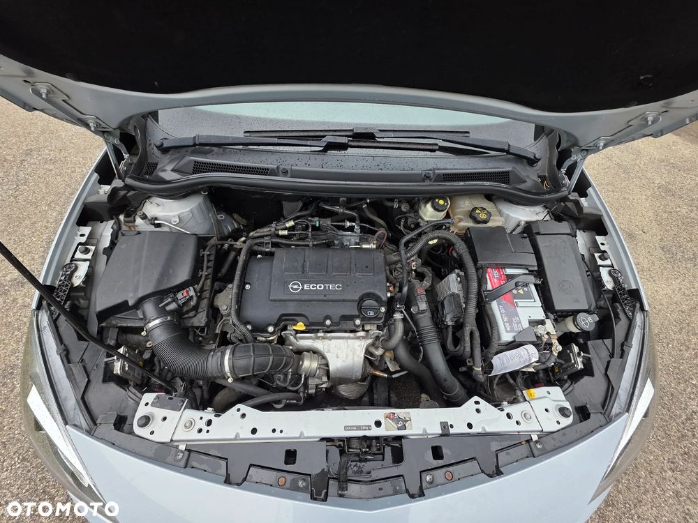 Opel Astra 1.4 Turbo ecoFLEX Start/Stop - 28