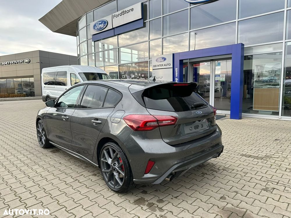 Ford Focus - 5