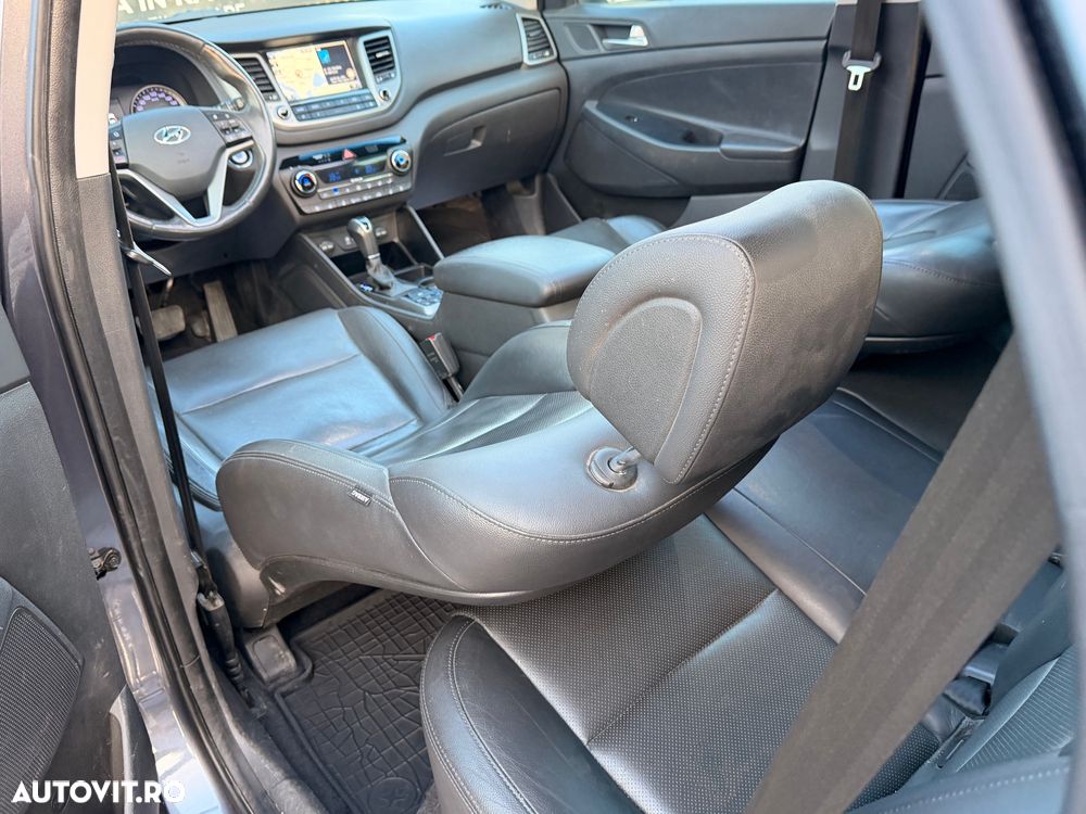 Hyundai Tucson 2.0 CRDI 4WD 6AT Style - 19