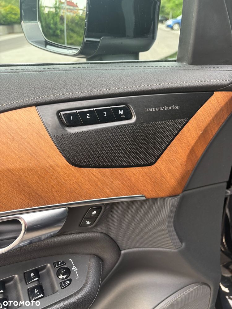 Volvo XC 90 - 26